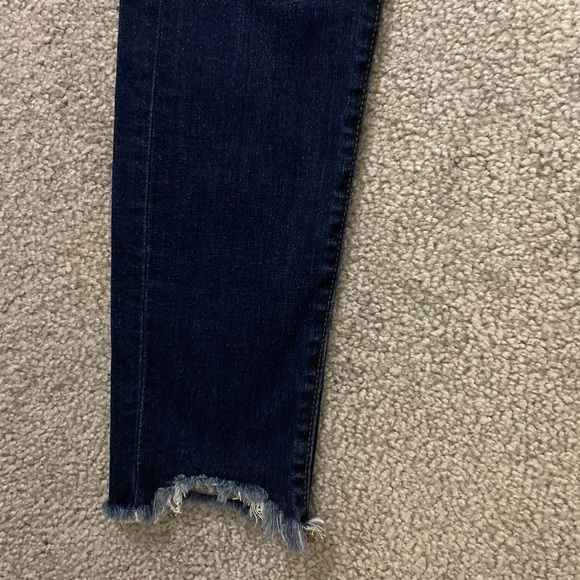 NWT Loft chewed hem skinny crop jeans mid rise 24 - Picture 2 of 4